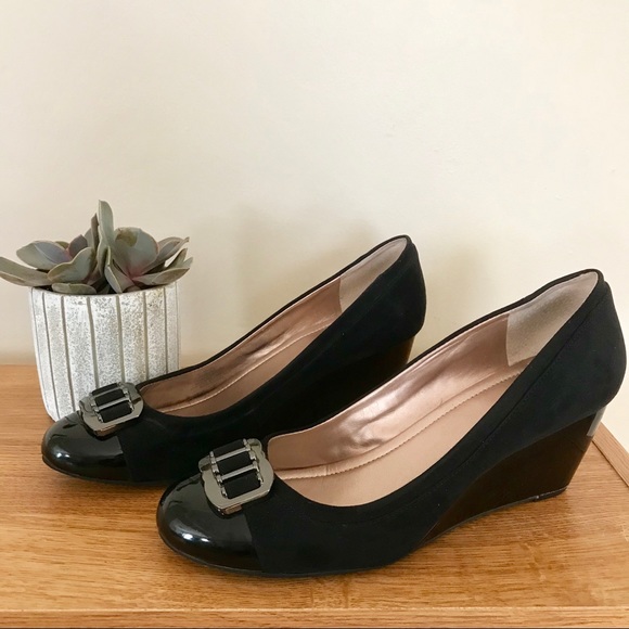 Sole Society Shoes - Hillary Cap Toe Black Wedge Sole Society Size 10